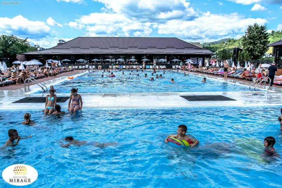 Mirage Resort & Spa Vişeu de Sus 外观 照片